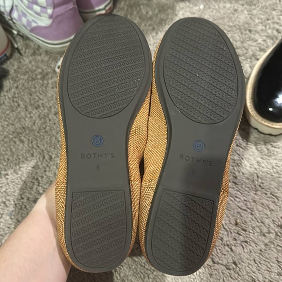 Flats - Picture 3 of 3